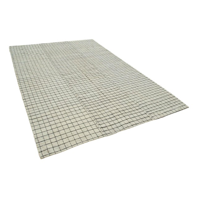 Handmade Thin Kilim Rug in Wool For Sale