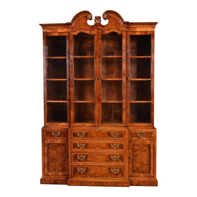 Henredon Georgian Carved Mahogany and Burl Wood Lighted Breakfront Bookcase Cabinet For Sale