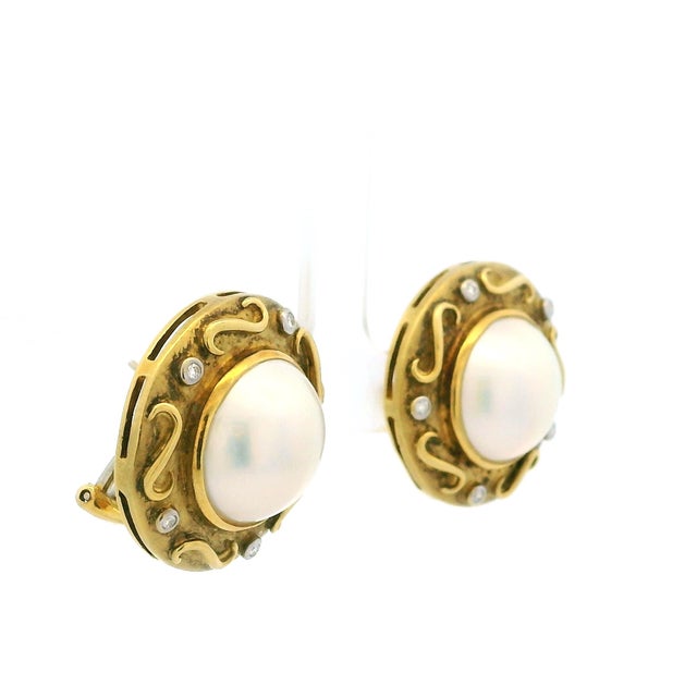 Italian Italian 18k Gold Mabe Pearl & Diamond Earrings, Circa 1980, Pair For Sale - Image 3 of 13