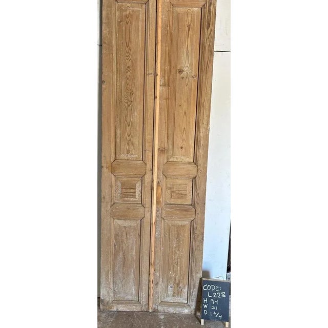 PRODUCT SPECIFICATIONS - L228 Dimensions: 94’’H x 31’’W x 1 3/4’’D Measurements are approximate, allowing for size...