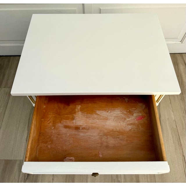 1970s Thomasville Nightstand Newly Refinished in White With Hand-Painted Gold Details For Sale In Los Angeles - Image 6 of 12