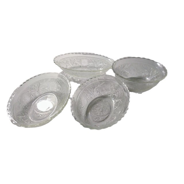 American Vintage Sandwich Glass Clear Bowls- Set of 4 For Sale - Image 3 of 10