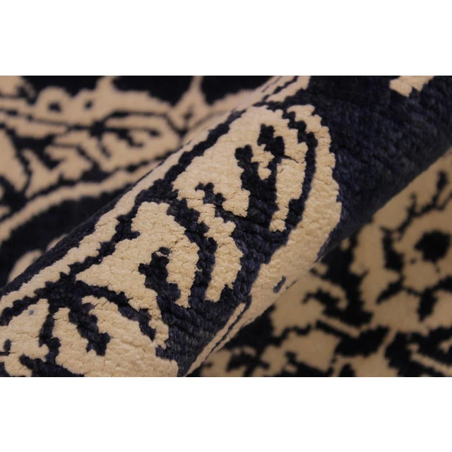 1990s 1990s Boho Chic Modern Ivory Wool Silk Rug- 5'0 X 8'2 For Sale - Image 5 of 8