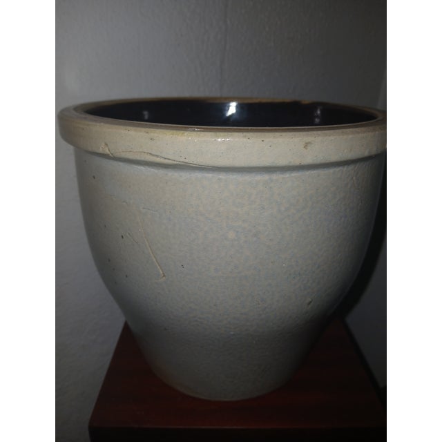 American Antique American One-Gallon Stoneware Crock For Sale - Image 3 of 8