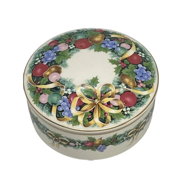 Vintage 1980s Mikasa Christmas Bouquet Porcelain Round Trinket Candy Box. This lovely box is in excellent condition with...