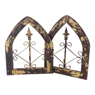 Rustic Farmhouse Gothic Style Arched Window Fleur-De-Lis Red Yellow Chipped Wood Hanging Wall Decor, Set of 2 For Sale