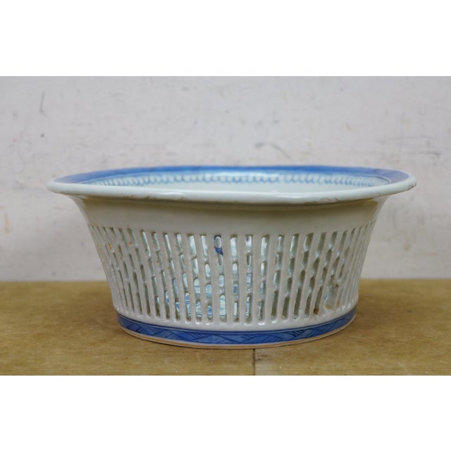 Blue Antique Chinese Export Canton Blue White Reticulated Serving Plate & Basket For Sale - Image 8 of 17