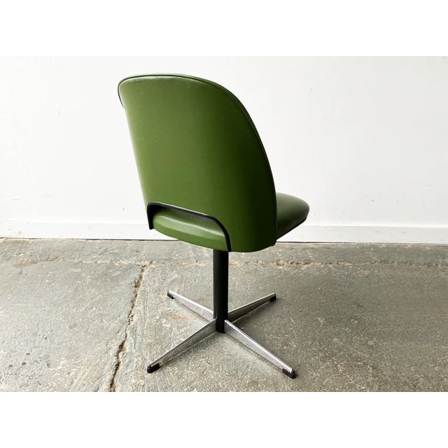 Mid-Century Modern Swivel Dining or Office Chairs, 1960s, Set of 4 For Sale - Image 5 of 11