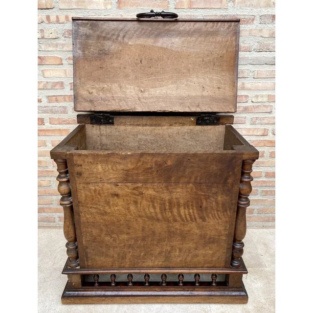 Early 20th Century French Hand-Carved Wooden Trunk For Sale - Image 10 of 13