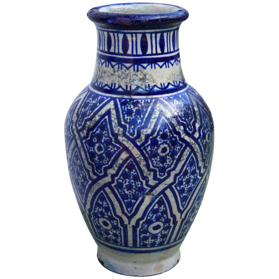 19世紀Antique Moroccan ceramic vase moroccan-ceramic-blue-vase-