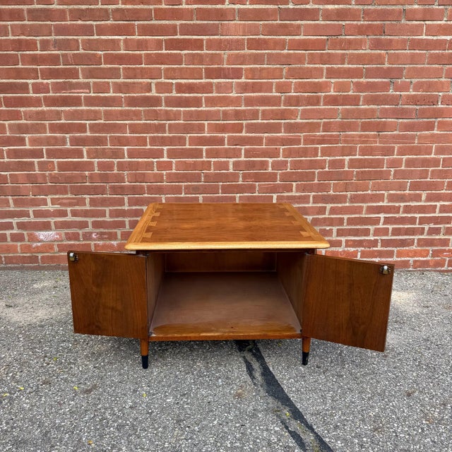 Mid 20th Century Mid Century Modern Inlaid “Bow-Tie” Attributed Lane Acclaim End Table With Double Doors by Andre Bus, 1960s For Sale - Image 5 of 12