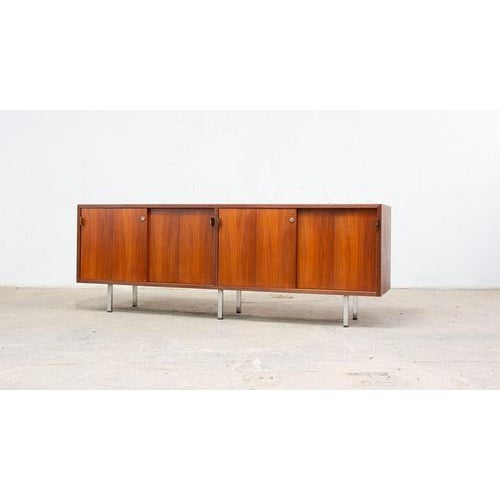 Wood Credenza by Florence Knoll for Knoll International, 1960s For Sale - Image 7 of 10