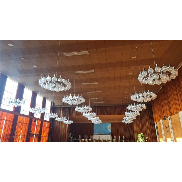 1960s Large Chromed Spider Sputnik Lamp with 24 Handblownd Ice Glass Balls from Ott International, Germany, 1960s For Sale - Image 5 of 18