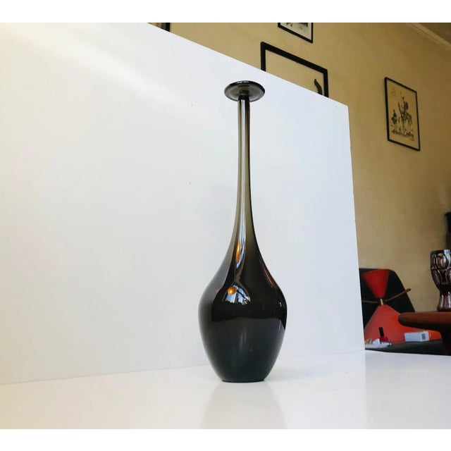 Gray Vintage Grey Smoked Glass Vase by Kjell Engman for Kosta Boda, 1980s For Sale - Image 8 of 8