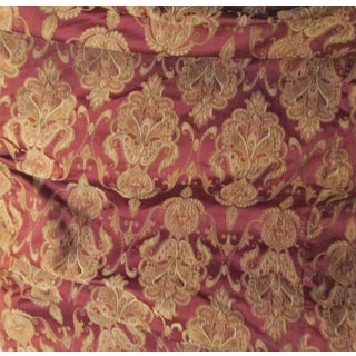 Art Nouveau Damask Bordeaux and Gold Large Oval Table Cloth - 108 x 112" For Sale