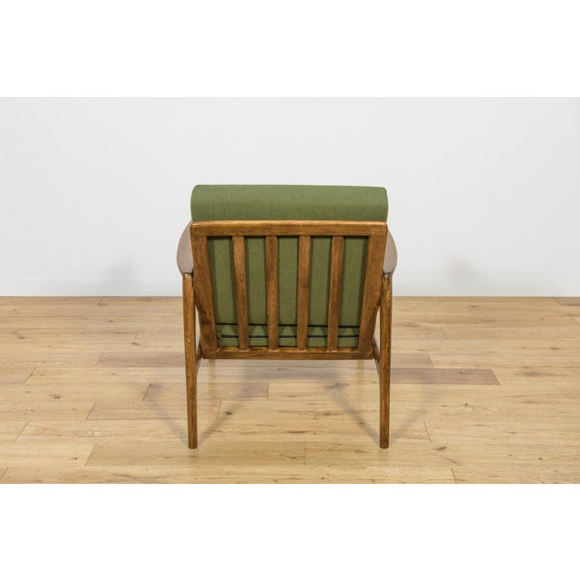 Model 300-139 Lounge Chairs from Swarzędz Factory, 1960s, Set of 2 For Sale - Image 11 of 18