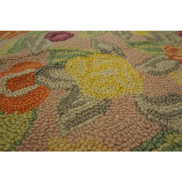 1950s Refined Pink-Blush Open Field With Decorous Center Floral Pattern Vintage American Hooked Rug For Sale - Image 5 of 5