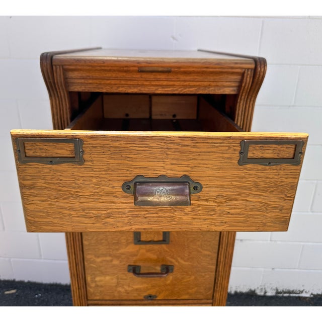 Antique Five Drawer Oak and Brass File Cabinet Yawman & Frbe MFG Co. For Sale - Image 9 of 18