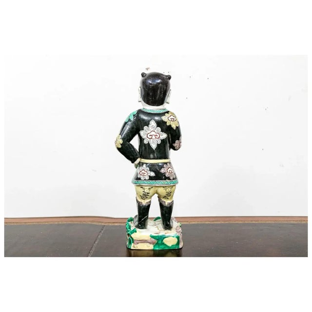 Antique Chinese Export Kangxi Famille Noir Porcelain Figure of an Attendant For Sale In New York - Image 6 of 12