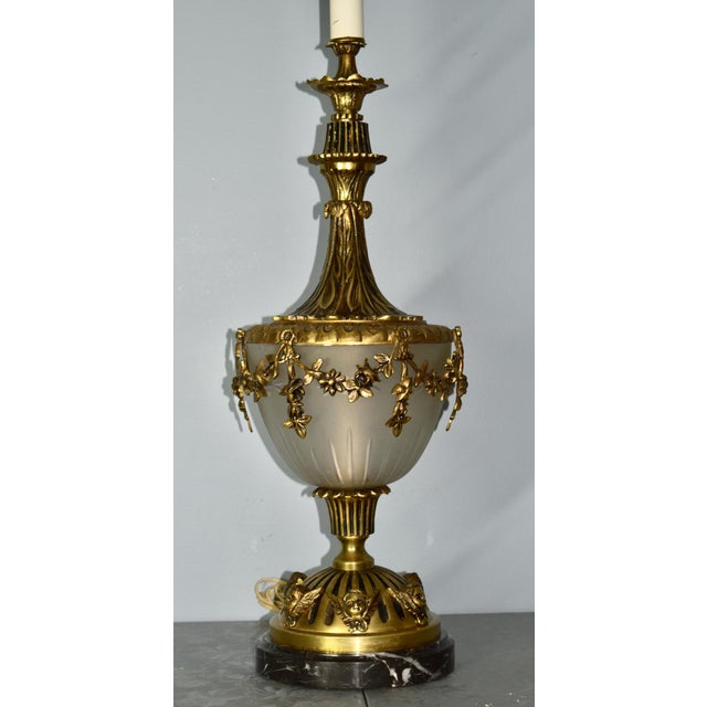 Traditional Vintage Bronze & Etched Frosted Glass Regency Style Table Lamp /Marble Base For Sale - Image 3 of 12