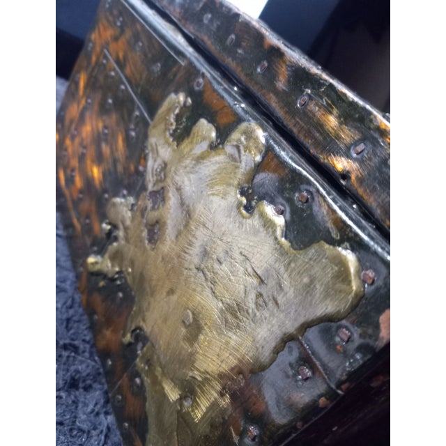 Wood 1970s Jewelry Treasure Chest For Sale - Image 7 of 12