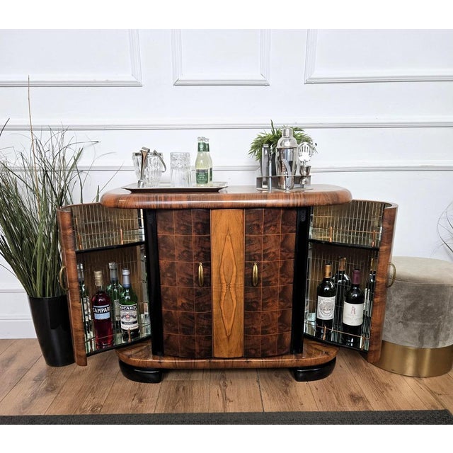 Italian Art Deco Walnut Burl and Mirror Mosaic Dry Bar Cabinet, 1940s For Sale - Image 3 of 11