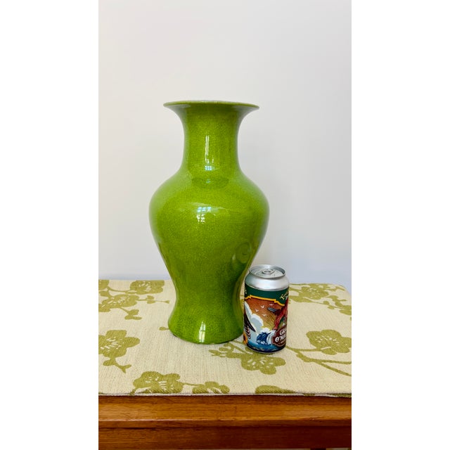 Chinoiserie 20th Century Chinese Lime Green Crackle Glaze Baluster Vase For Sale - Image 3 of 8