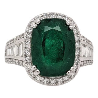 5.6Ct Emerald Ring With Earth Mined Diamond Accents: Solid 14k Gold, 12x9mm, Size 6.75 For Sale
