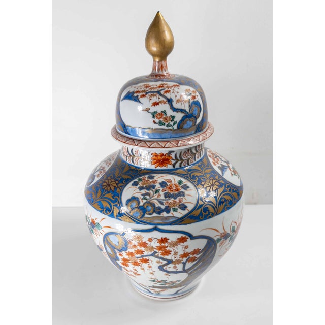 19th Century Japanese Imari Polychrome Baluster Form Vase in Chinoiserie Taste For Sale - Image 4 of 18