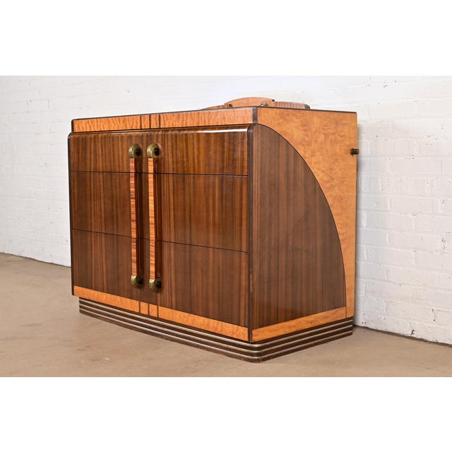 Leo Jiranek Leo Jiranek for Grand Rapids Furniture Art Deco Walnut and Burl Wood Dresser, 1930s For Sale - Image 4 of 17