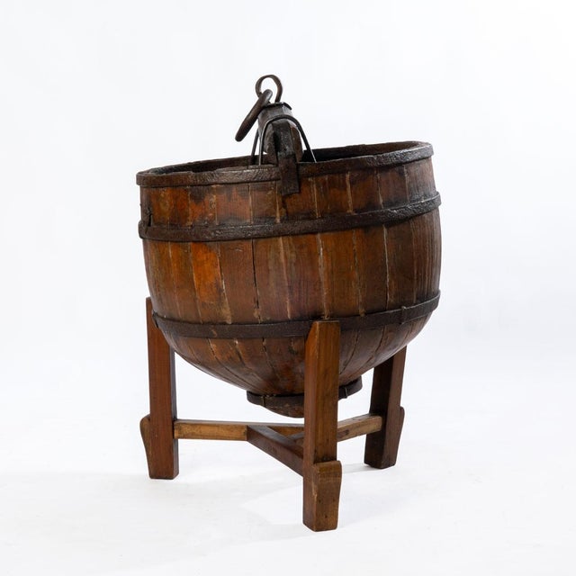 19th Century Chinese Bucket on Stand For Sale - Image 5 of 6