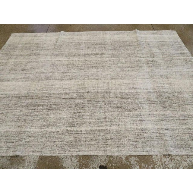 Galerie Shabab Collection Mid-20th Century Turkish Flat-Weave Kilim Rug For Sale In New York - Image 6 of 10