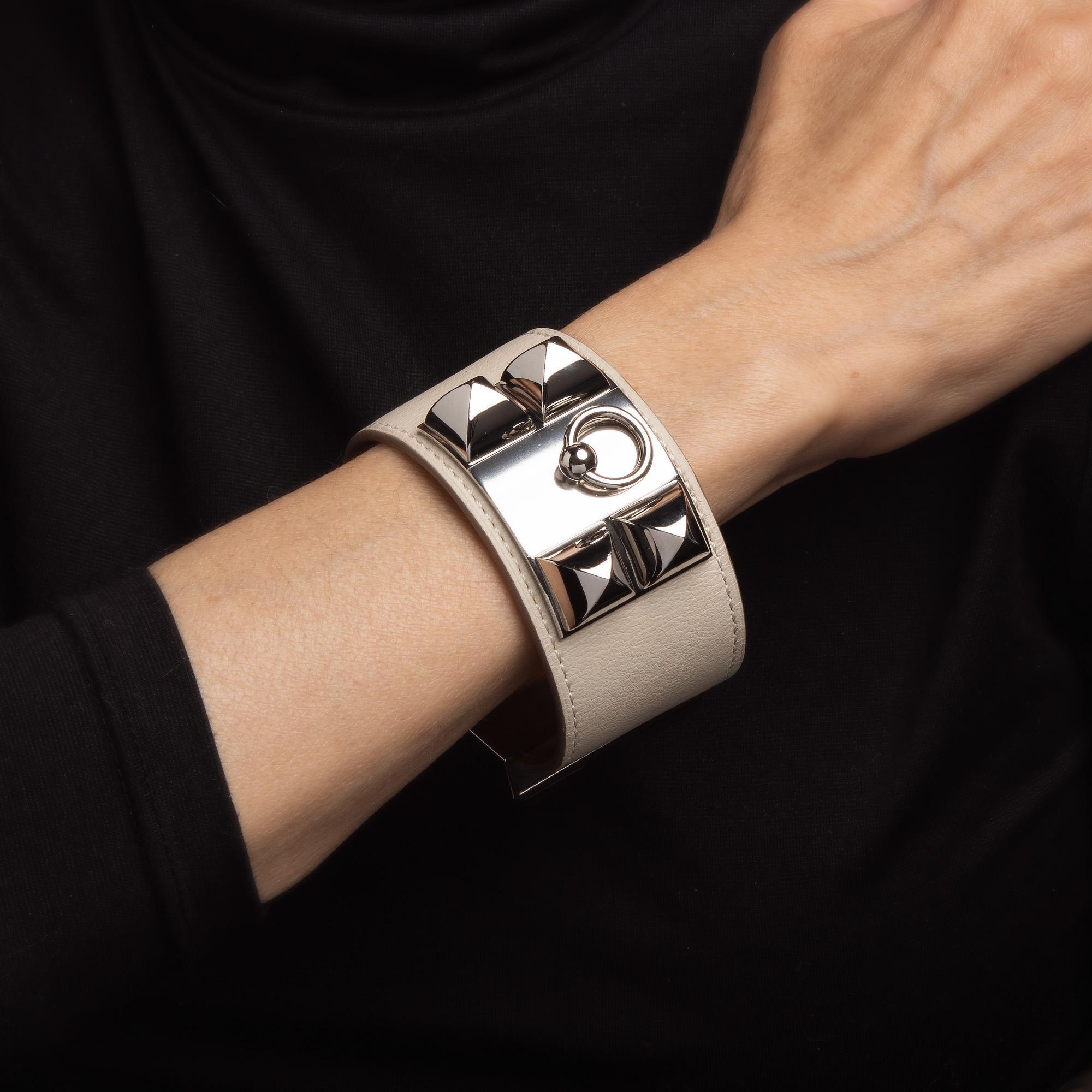 White H Bracelet 2025