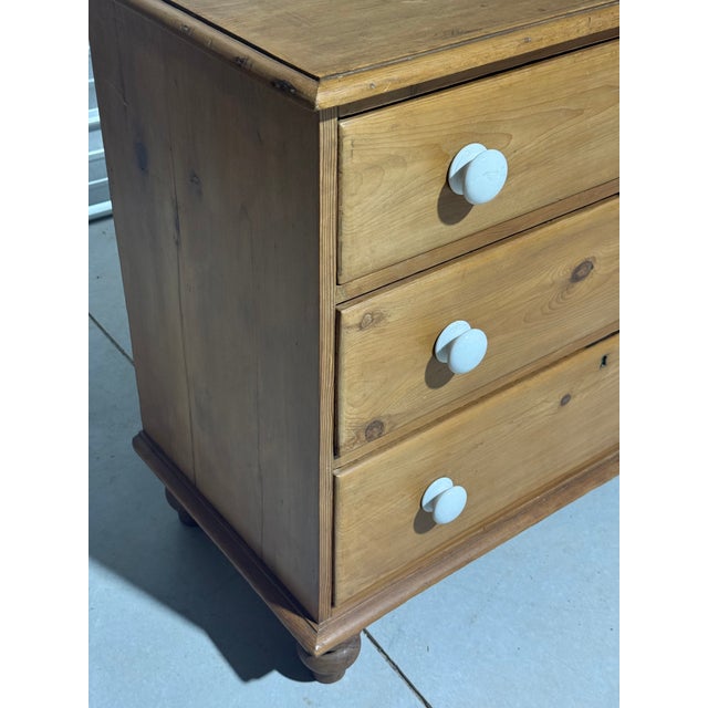 Late 19th Century Antique Pine Three Drawers - Chest of Drawers From England For Sale - Image 5 of 18
