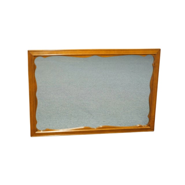 Ethan Allen Heirloom Nutmeg Maple Colonial Early American 38" Scalloped