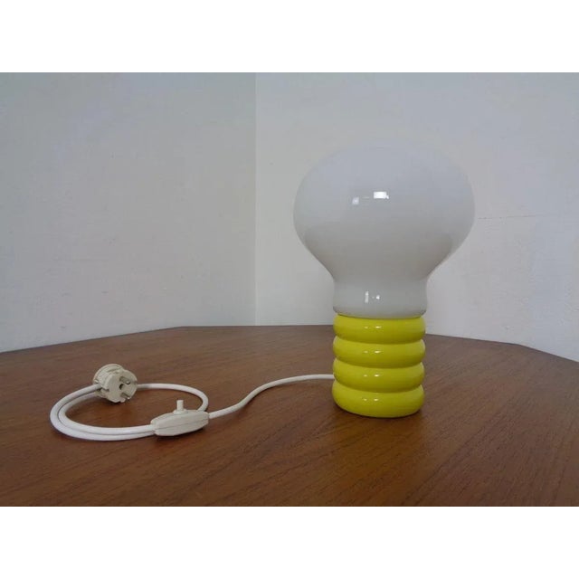1960s German Yellow Opaline Glass Bulb Lamp by Ingo Maurer for M Design, 1960s For Sale - Image 5 of 18