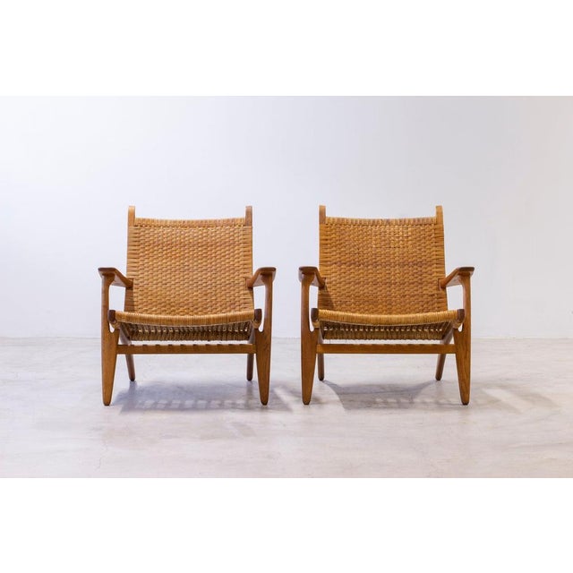 Carl Hansen & Søn CH-27 Chairs by Hans J. Wegner for Carl Hansen & Søn, 1950s, Set of 2 For Sale - Image 4 of 18