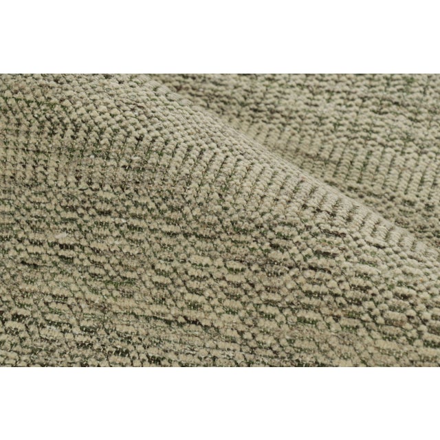 Rug & Kilim’s Contemporary Textural Rug in Tones of Green - 9x12 For Sale In New York - Image 6 of 7