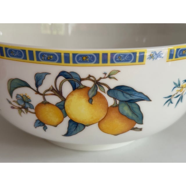 Vintage English Citrons Bowl from Wedgwood, 1993 For Sale - Image 4 of 5