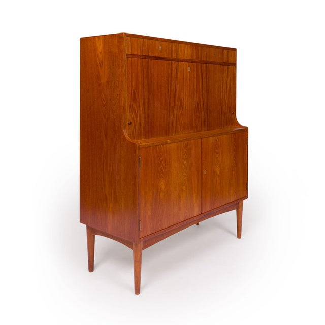 Danish Mid-Century Modern Teak Bar Hutch | Vintage Scandinavian Cocktail Cabinet For Sale - Image 4 of 7