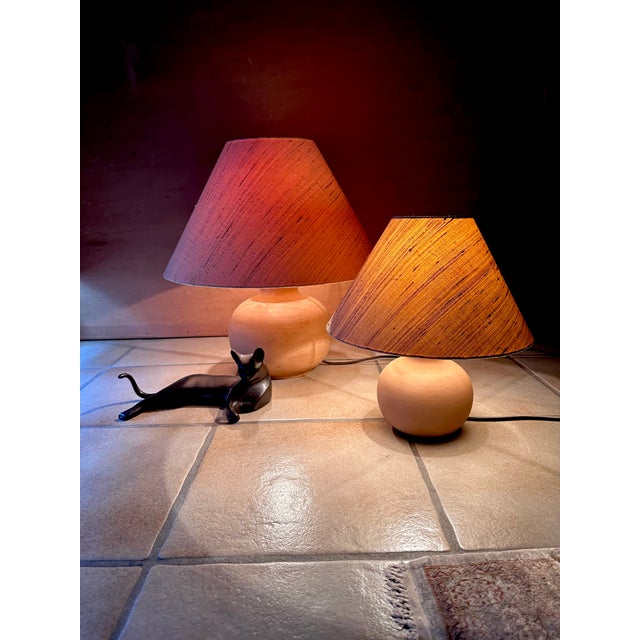 Beige Mediterranean Style Terracotta Table Lamps with Wild Silk Lampshades, Italy, 1970s, Set of 2 For Sale - Image 8 of 18
