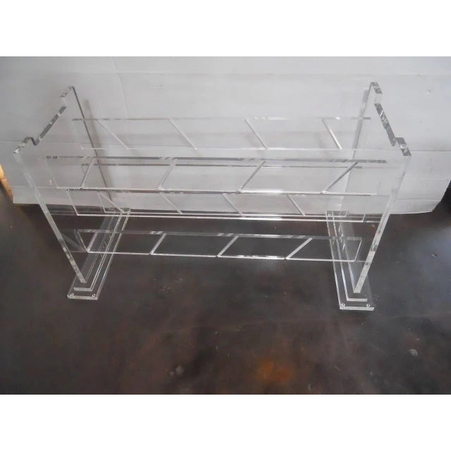 1970s Substantial Vintage Lucite Table For Sale In Los Angeles - Image 6 of 11