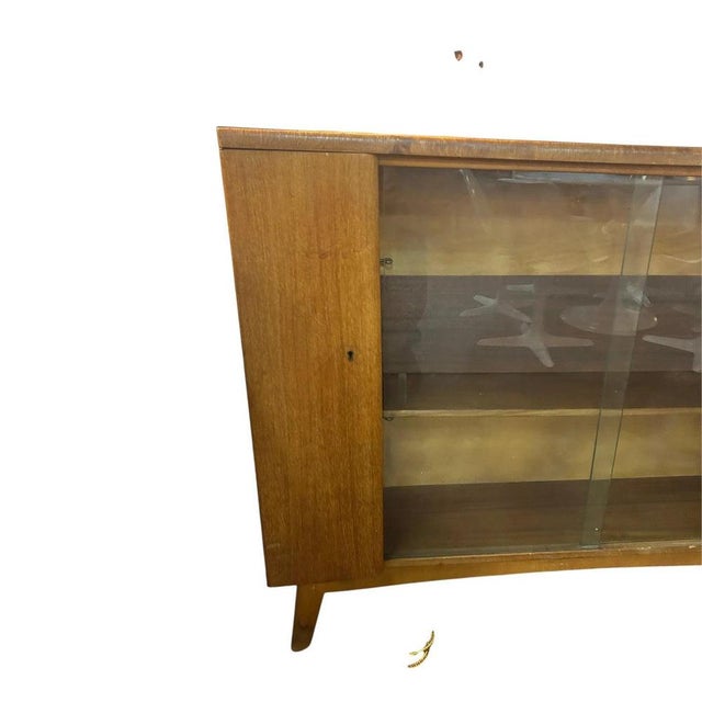 Brown Mid-Century Drinks Cabinet in Teak with Glass Sliding Doors and Adjustable Shelf For Sale - Image 8 of 11