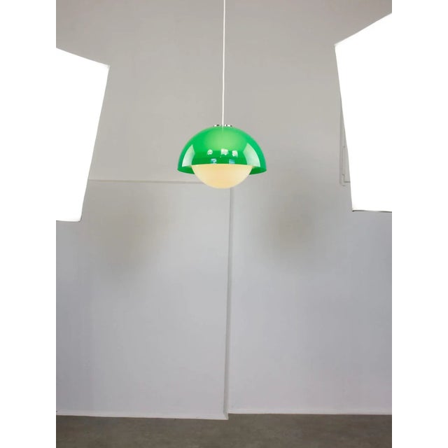 Italian Space Age Pendant in Chrome and Acrylic Glass, 1970s For Sale - Image 4 of 18