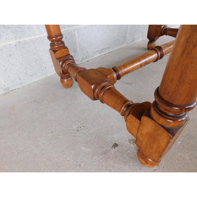 Wallace Nutting Tavern Table #660 For Sale In Philadelphia - Image 6 of 12