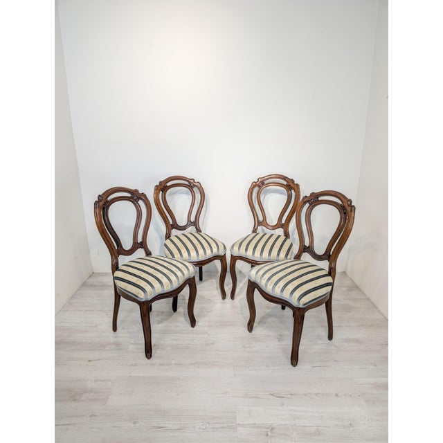 Louis Philippe Medallion Chair in Walnut Wood, 1960 For Sale - Image 15 of 16