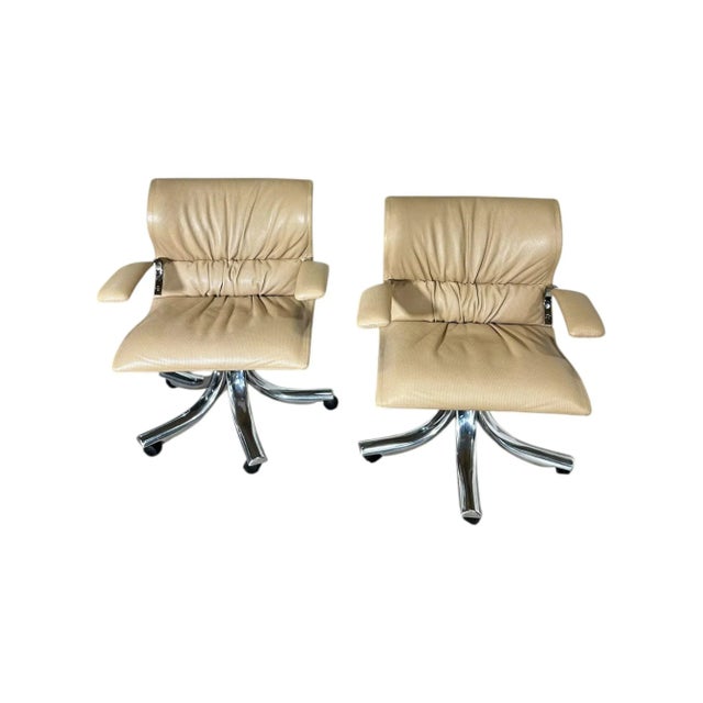 Set 4 Giovanni Offredi for Saporiti Italia "Onda" Executive Leather Desk Chairs, 1970. Original leather. Executive desk...