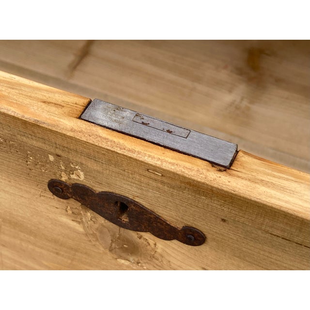 Late 19th Century Pine Chest of Three Drawers For Sale - Image 15 of 16