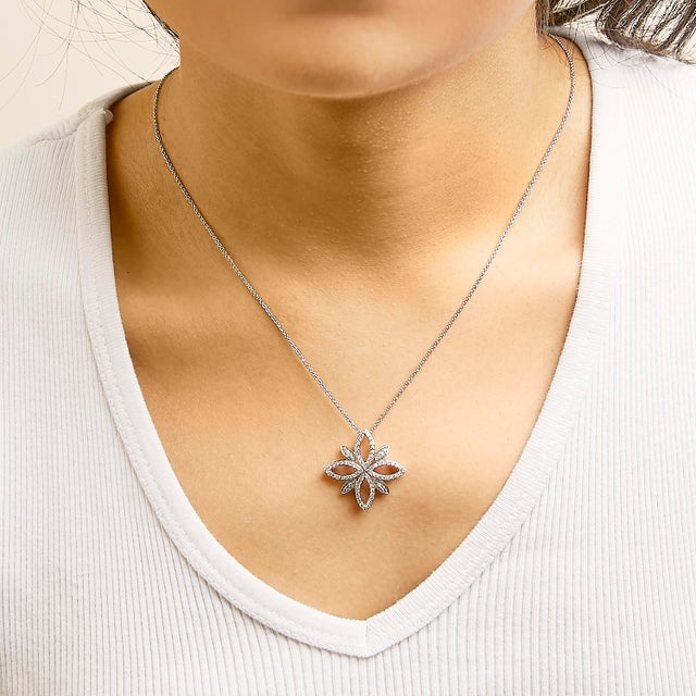 Haus of Brilliance Sterling Silver 1/2 Cttw Diamond Floral Cross Pendant Necklace For Sale - Image 4 of 5