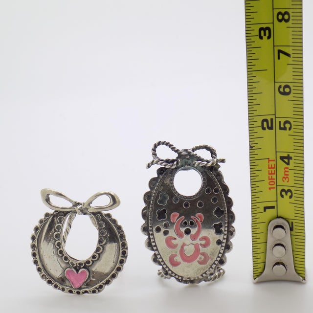 Silver Vintage Italian Silver Baby Bibs Figurines Pair 800 Newborn Miniatures Arezzo Collectible 1980s For Sale - Image 8 of 8